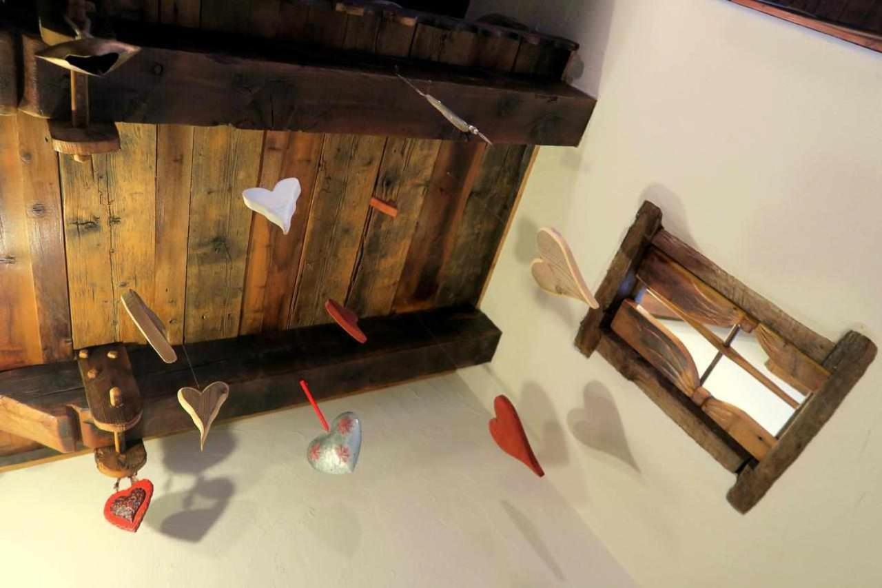 Romantica Suite Con Vasca Idromassaggio Aosta Ngoại thất bức ảnh