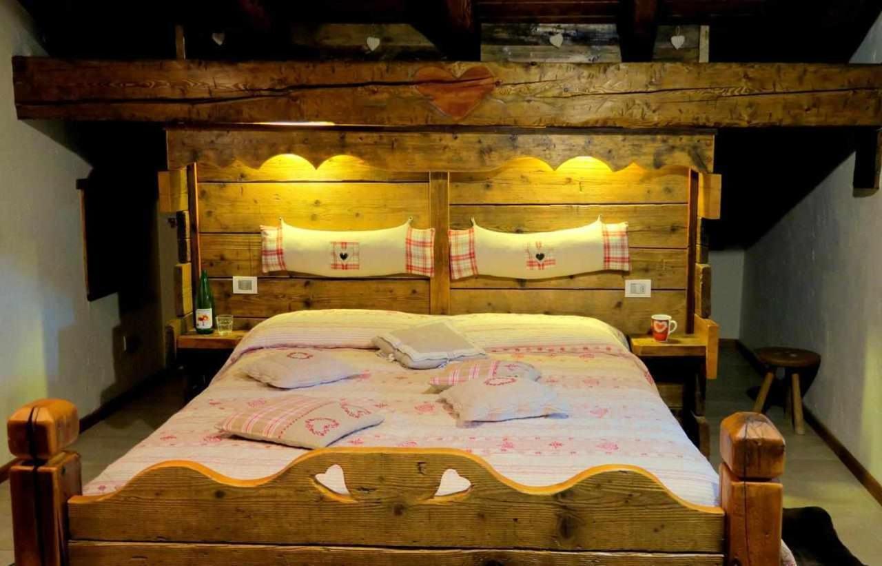 Romantica Suite Con Vasca Idromassaggio Aosta Ngoại thất bức ảnh