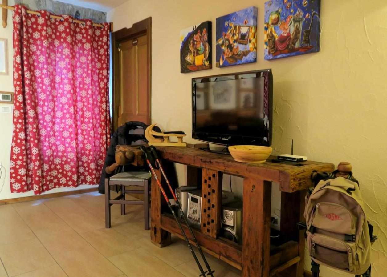 Romantica Suite Con Vasca Idromassaggio Aosta Ngoại thất bức ảnh