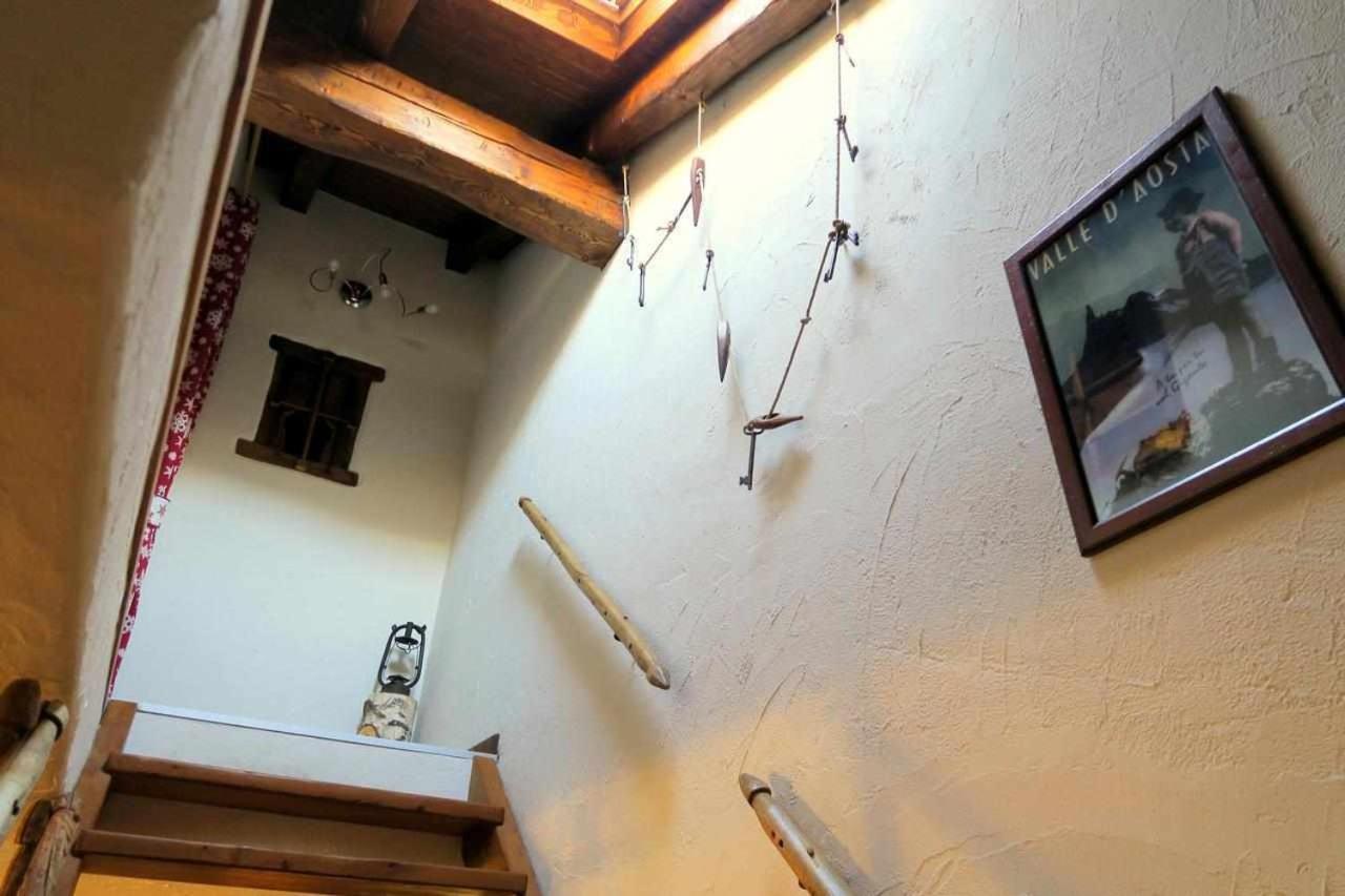 Romantica Suite Con Vasca Idromassaggio Aosta Ngoại thất bức ảnh