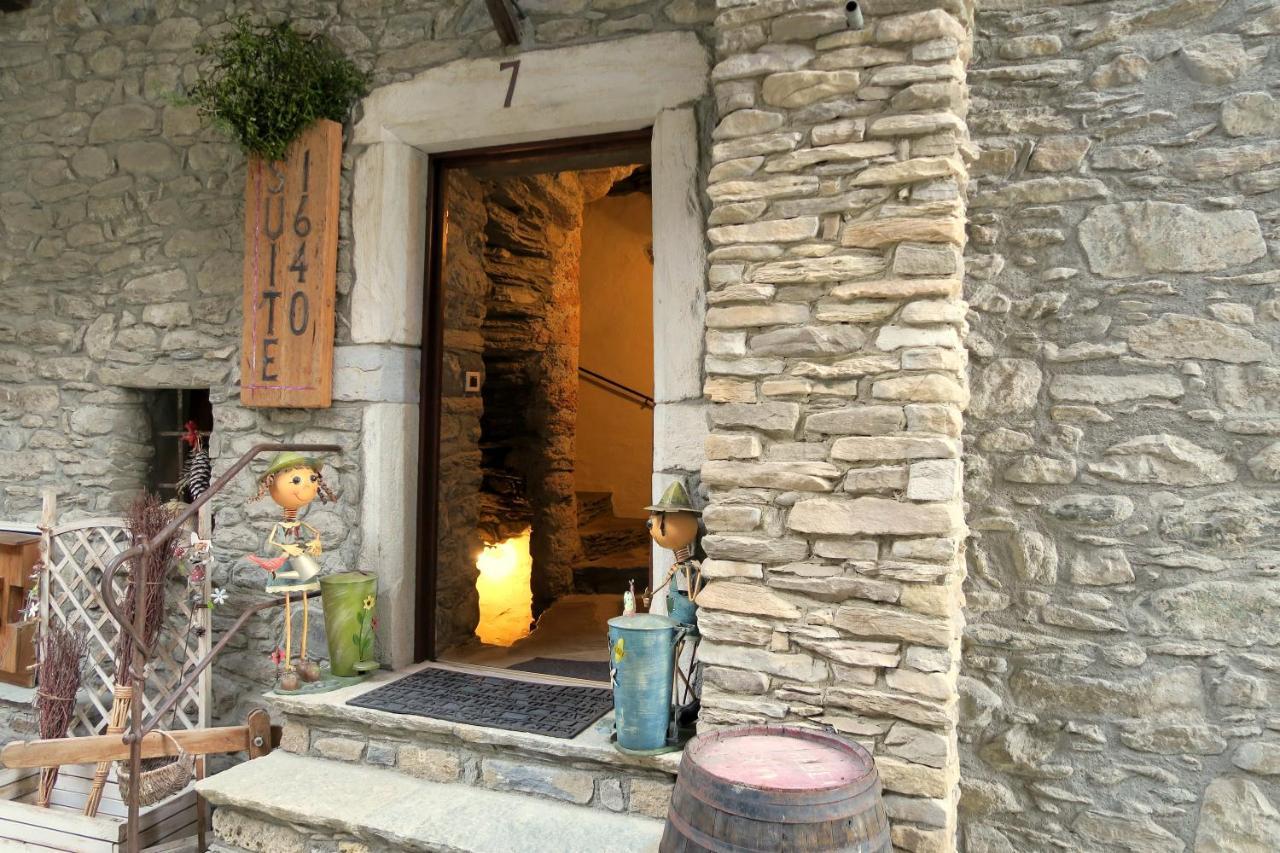 Romantica Suite Con Vasca Idromassaggio Aosta Ngoại thất bức ảnh